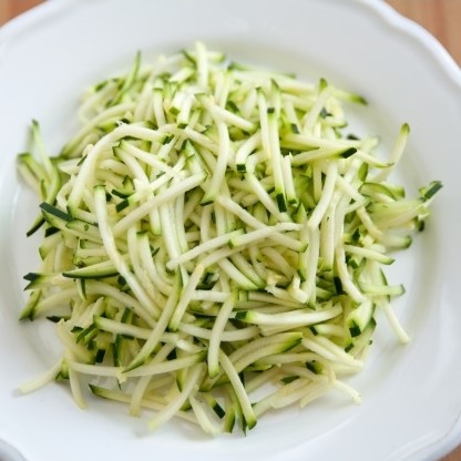 Avocado Pesto with Zucchini Noodles