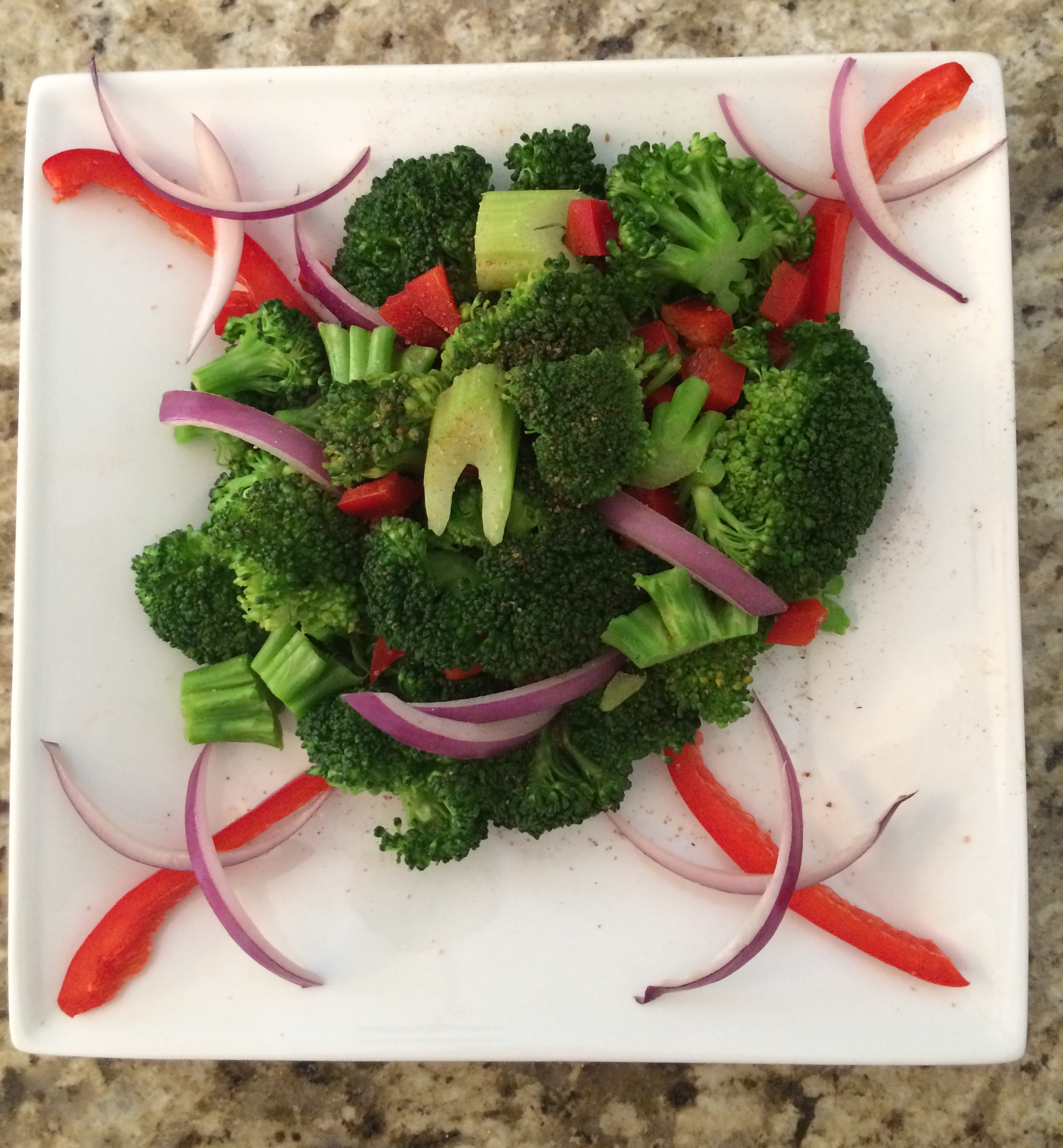 Broccoli Pepper Salad